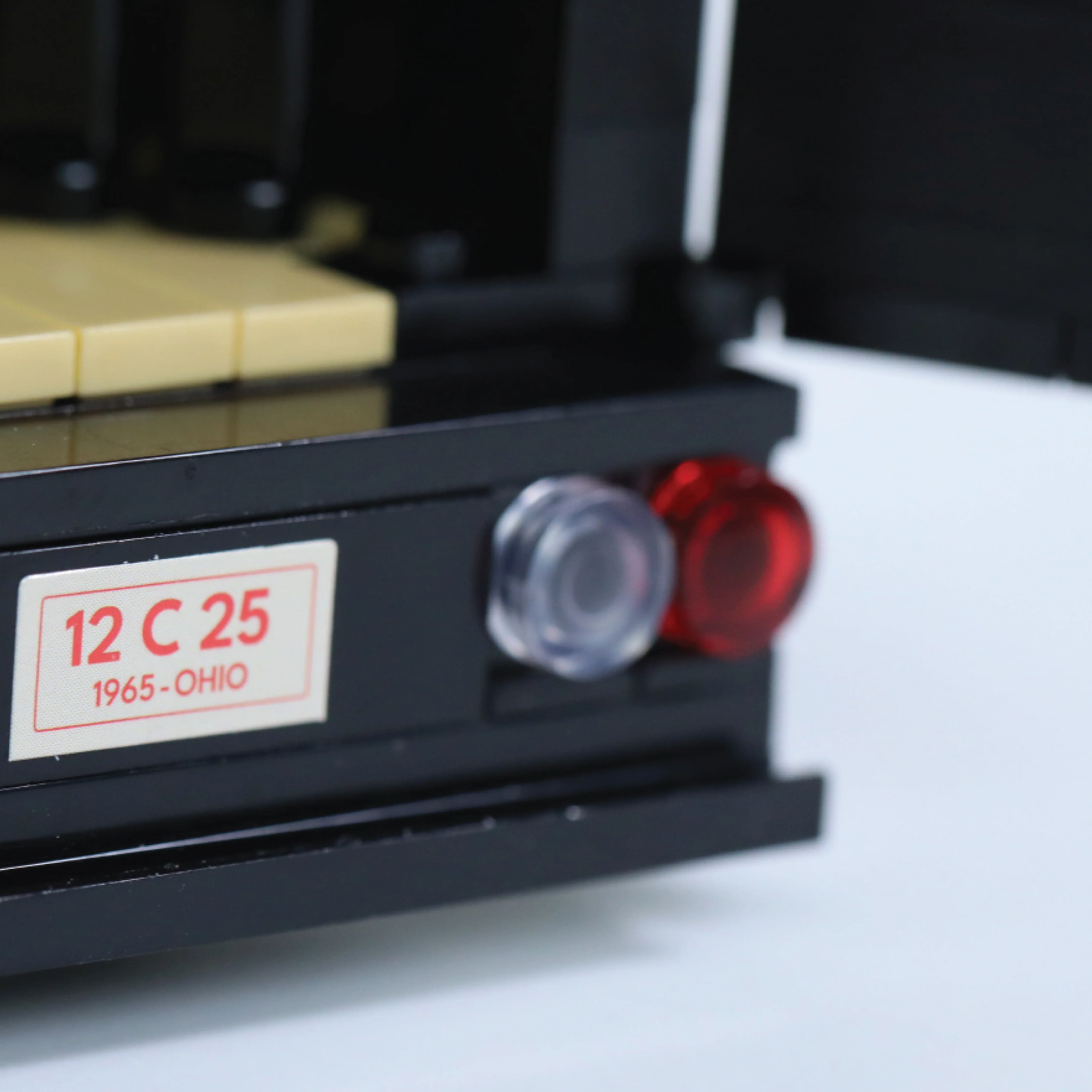 60th Anniversary - 1965 GMC Building Block Set - Image 10