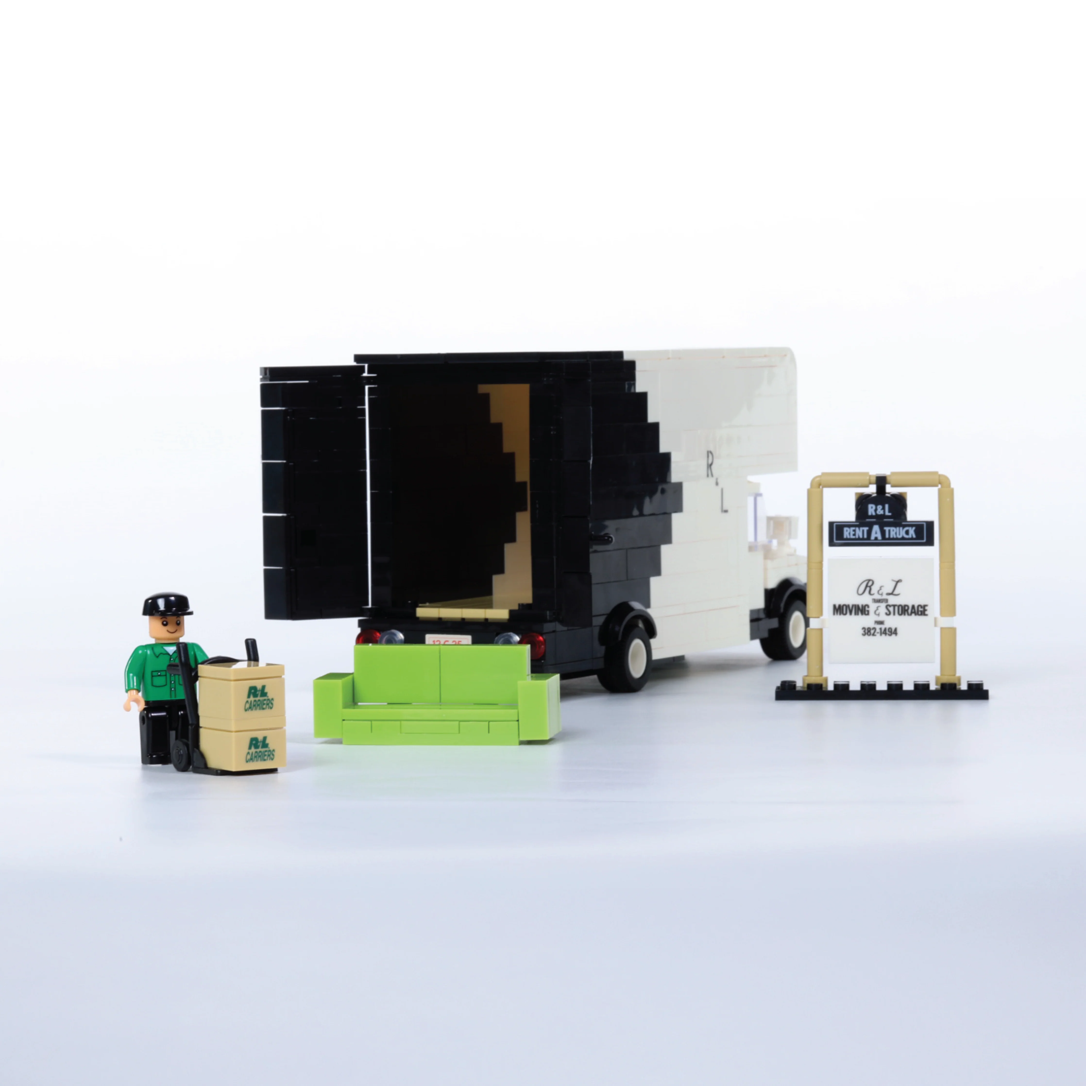 60th Anniversary - 1965 GMC Building Block Set - Image 2